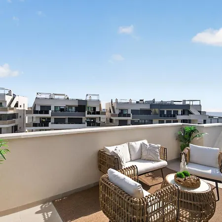 Apartamento Penthouse 3br,2ba Flamenca